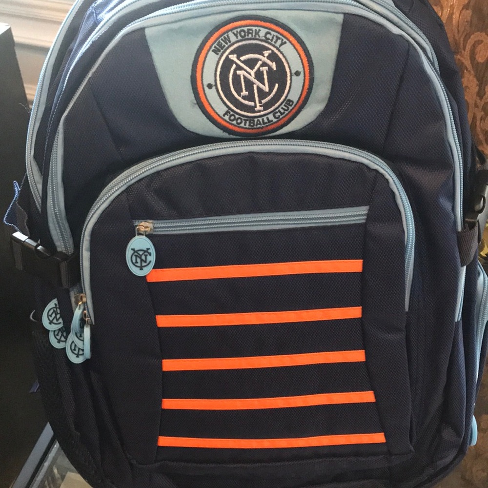 🎒Multi Use Backpack 🎒 - Picture 2 of 7